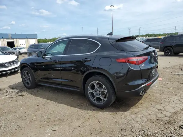 ZASFAKAN4J7B73954 2018 ALFA ROMEO STELVIO - Image 2