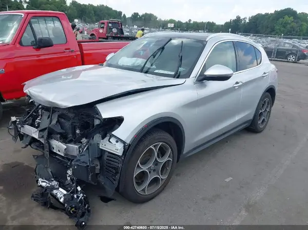 ZASFAKAN4J7B75395 2018 ALFA ROMEO STELVIO - Image 2