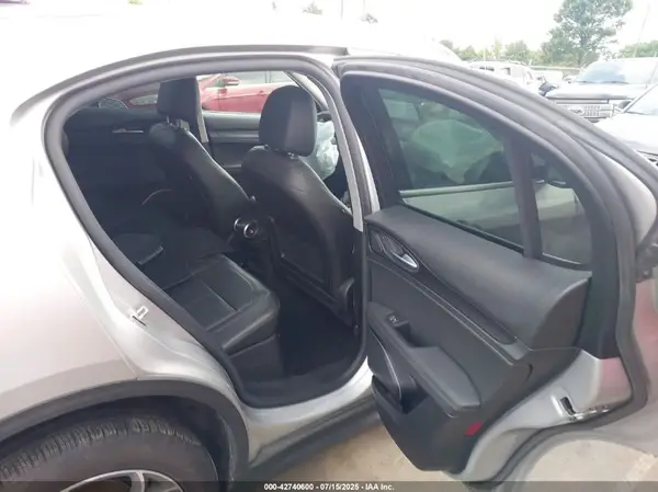ZASFAKAN4J7B75395 2018 ALFA ROMEO STELVIO - Image 8