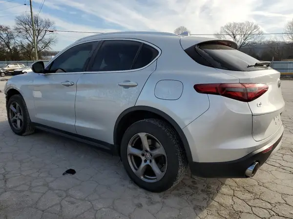 ZASFAKAN4J7B75512 2018 ALFA ROMEO STELVIO - Image 2