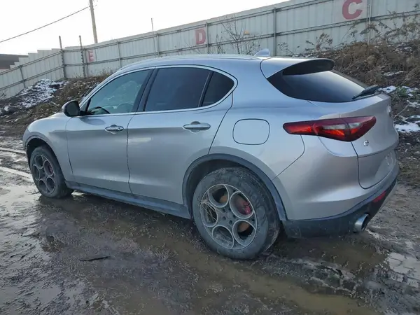 ZASFAKAN4J7B80774 2018 ALFA ROMEO STELVIO - Image 2