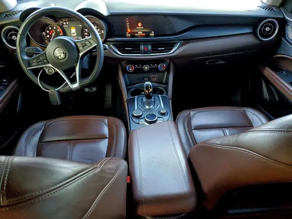 ZASFAKAN4J7B81763 2018 ALFA ROMEO STELVIO - Image 8