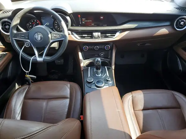 ZASFAKAN4J7B82430 2018 ALFA ROMEO STELVIO - Image 8