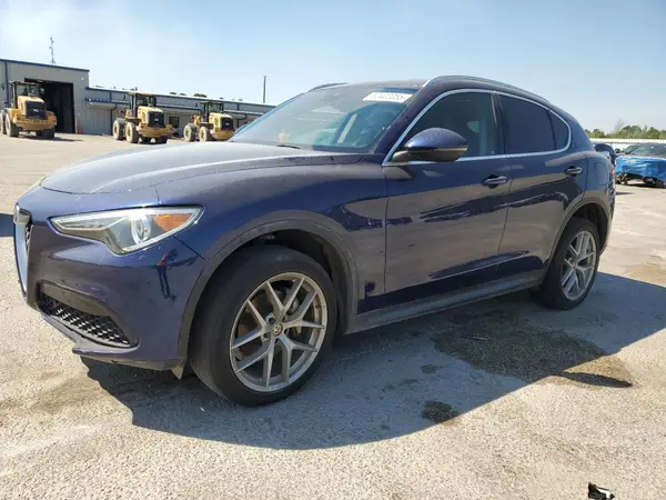 ZASFAKAN4J7B88776 2018 ALFA ROMEO STELVIO - Image 1