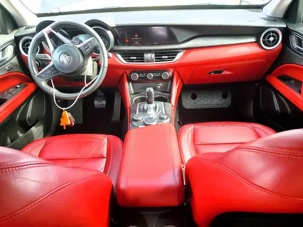 ZASFAKAN4J7B89586 2018 ALFA ROMEO STELVIO - Image 8