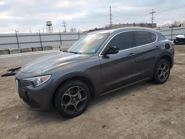 ZASFAKAN5J7B65121 2018 ALFA ROMEO STELVIO - Image 1