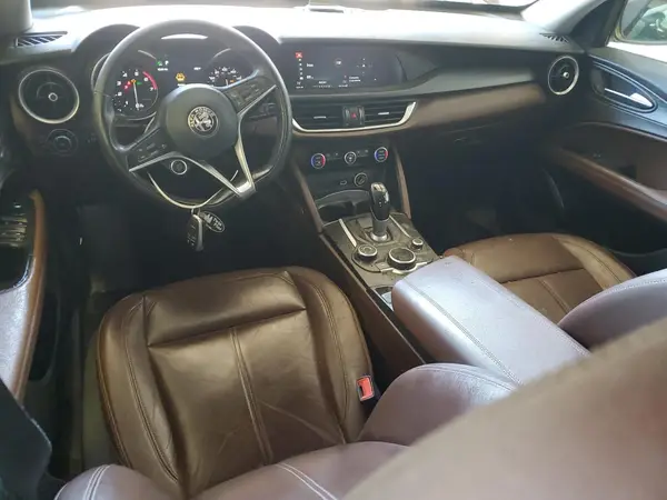 ZASFAKAN5J7B69525 2018 ALFA ROMEO STELVIO - Image 8