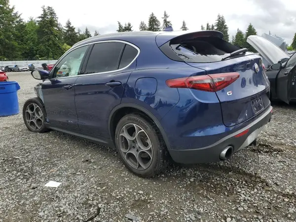 ZASFAKAN5J7B70626 2018 ALFA ROMEO STELVIO - Image 2