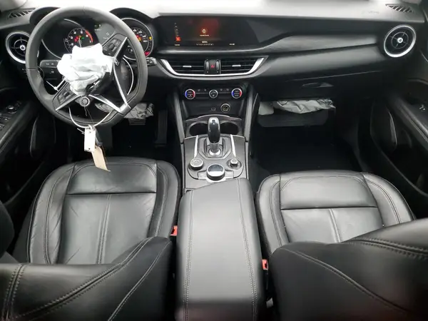 ZASFAKAN5J7B79195 2018 ALFA ROMEO STELVIO - Image 8