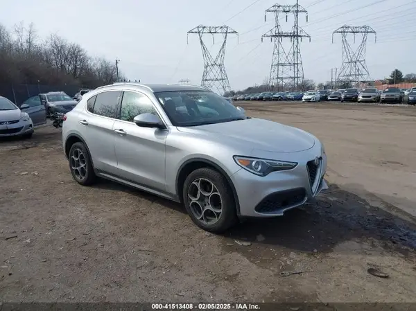 ZASFAKAN5J7B79553 2018 ALFA ROMEO STELVIO - Image 1