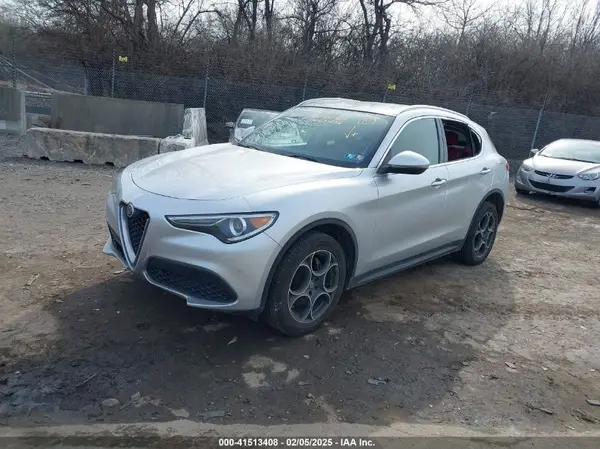 ZASFAKAN5J7B79553 2018 ALFA ROMEO STELVIO - Image 2