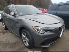 ZASFAKAN5J7B80461 2018 ALFA ROMEO STELVIO