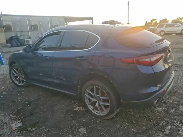 ZASFAKAN5J7B84428 2018 ALFA ROMEO STELVIO - Image 2