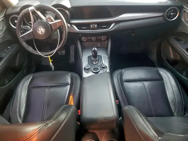 ZASFAKAN5J7B84428 2018 ALFA ROMEO STELVIO - Image 8