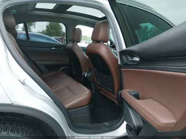 ZASFAKAN5J7B86146 2018 ALFA ROMEO STELVIO - Image 8