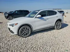 ZASFAKAN5J7B88415 2018 ALFA ROMEO STELVIO