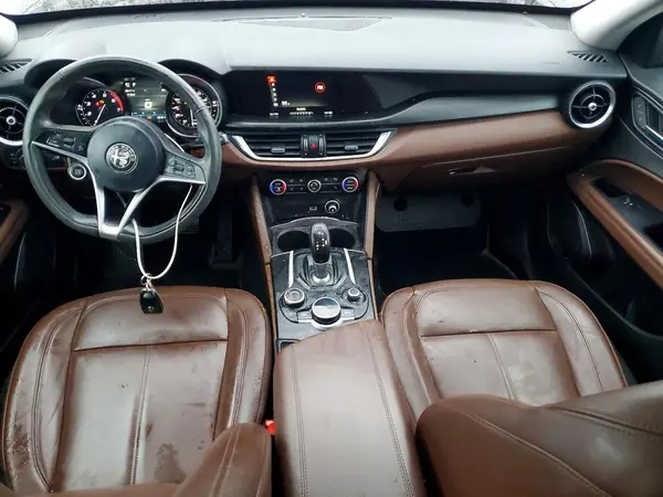 ZASFAKAN5J7C01129 2018 ALFA ROMEO STELVIO - Image 8