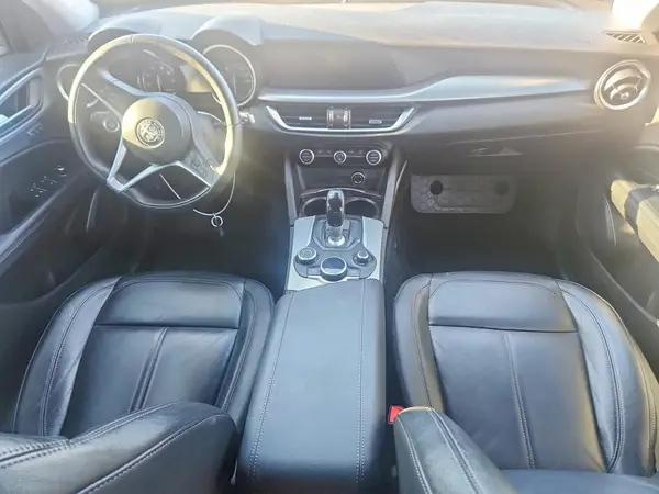 ZASFAKAN6J7B62115 2018 ALFA ROMEO STELVIO - Image 8