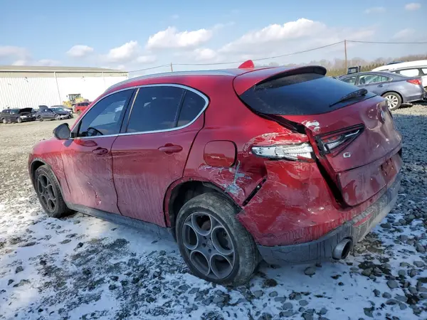 ZASFAKAN6J7B72126 2018 ALFA ROMEO STELVIO - Image 2