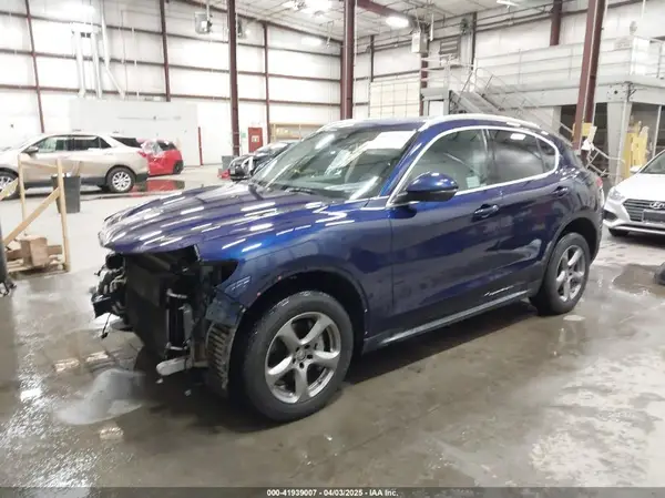 ZASFAKAN6J7B74782 2018 ALFA ROMEO STELVIO - Image 2