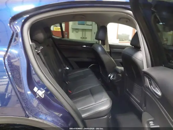 ZASFAKAN6J7B74782 2018 ALFA ROMEO STELVIO - Image 8