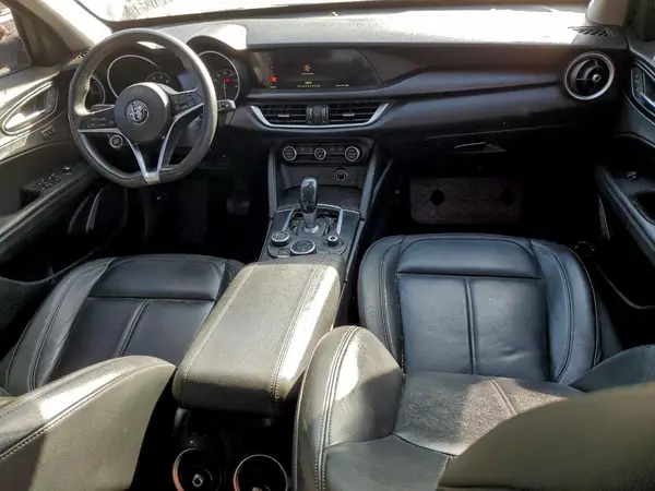 ZASFAKAN6J7B78847 2018 ALFA ROMEO STELVIO - Image 8