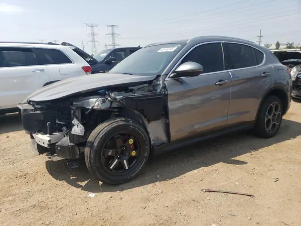 ZASFAKAN6J7B81330 2018 ALFA ROMEO STELVIO - Image 1