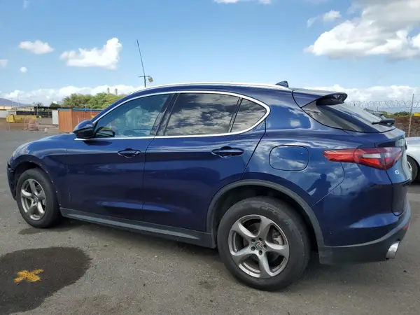 ZASFAKAN6J7B86057 2018 ALFA ROMEO STELVIO - Image 2