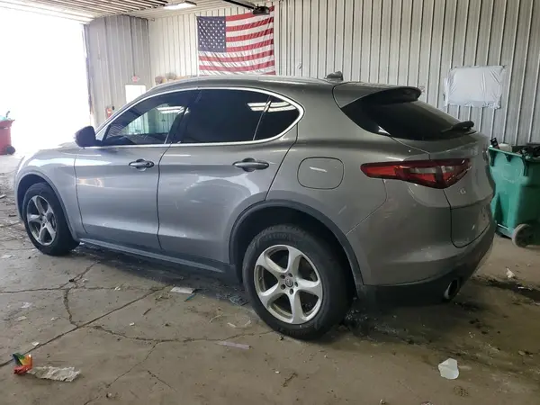 ZASFAKAN6J7B98774 2018 ALFA ROMEO STELVIO - Image 2