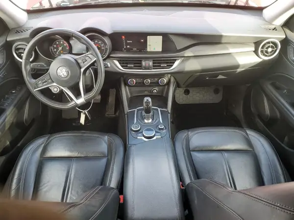 ZASFAKAN6J7C26458 2018 ALFA ROMEO STELVIO - Image 8