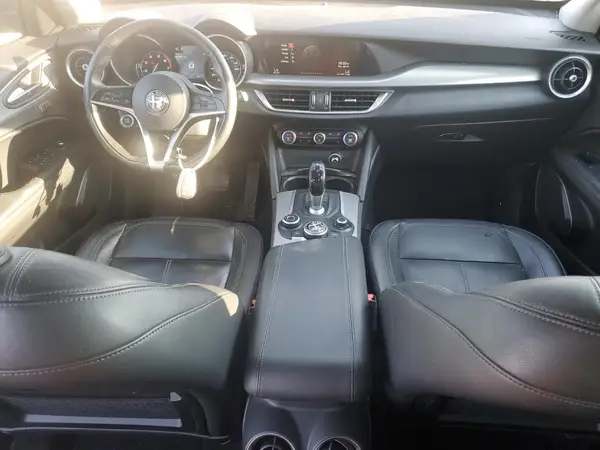 ZASFAKAN7J7B61703 2018 ALFA ROMEO STELVIO - Image 8