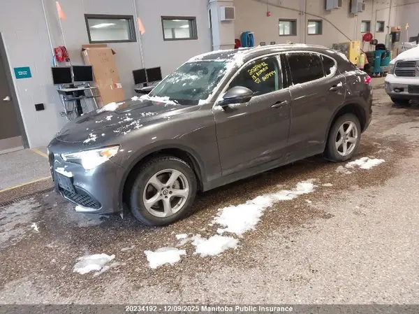 ZASFAKAN7J7B65444 2018 ALFA ROMEO STELVIO - Image 2