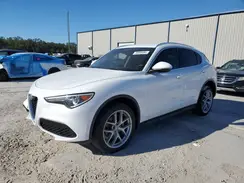 ZASFAKAN7J7B70966 2018 ALFA ROMEO STELVIO