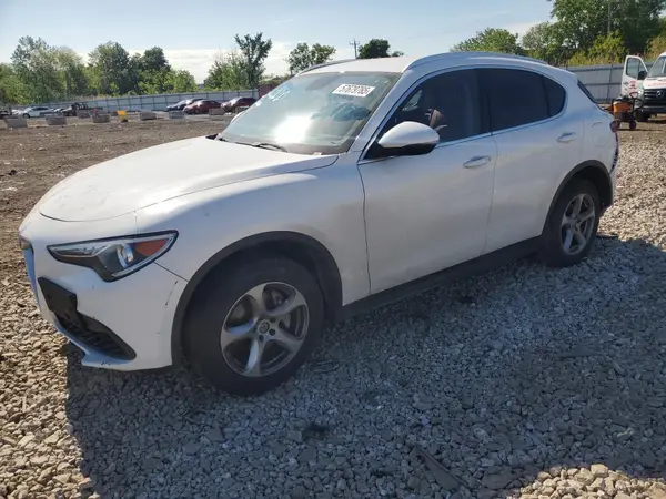 ZASFAKAN7J7B82227 2018 ALFA ROMEO STELVIO - Image 1