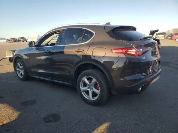 ZASFAKAN7J7B99173 2018 ALFA ROMEO STELVIO - Image 2