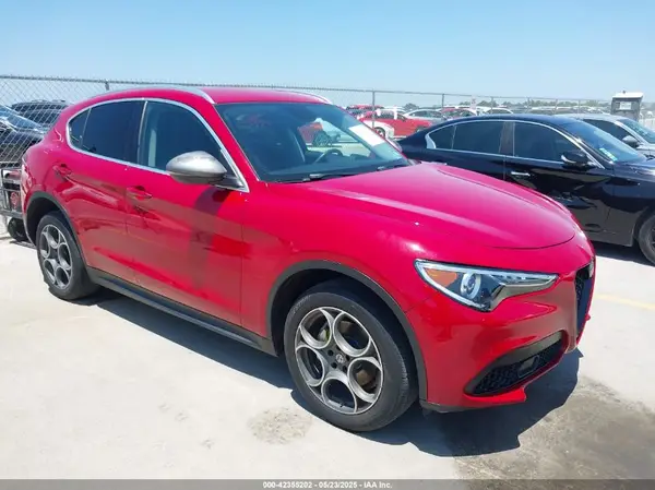 ZASFAKAN8J7B64173 2018 ALFA ROMEO STELVIO - Image 1