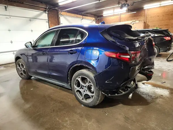 ZASFAKAN8J7B73780 2018 ALFA ROMEO STELVIO - Image 2