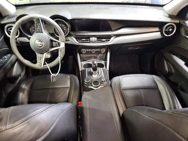 ZASFAKAN8J7B73780 2018 ALFA ROMEO STELVIO - Image 8