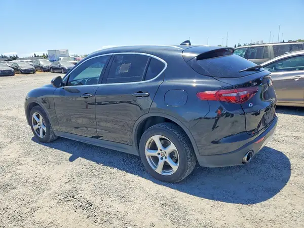 ZASFAKAN8J7C24310 2018 ALFA ROMEO STELVIO - Image 2