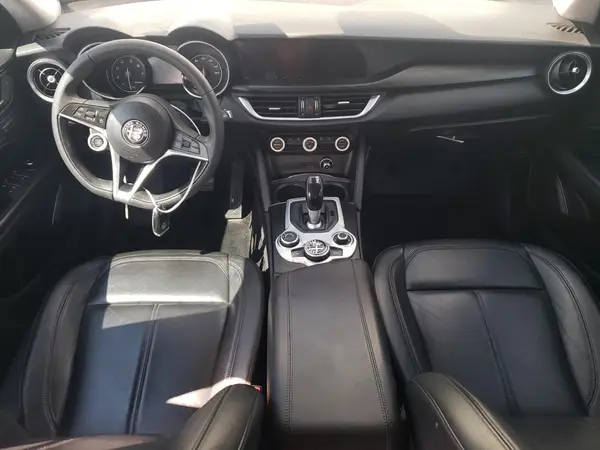 ZASFAKAN9J7B71486 2018 ALFA ROMEO STELVIO - Image 8