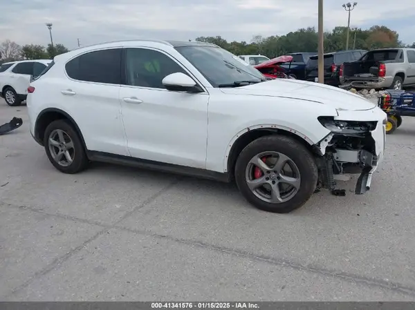 ZASFAKAN9J7B73870 2018 ALFA ROMEO STELVIO - Image 1