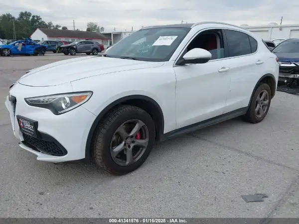 ZASFAKAN9J7B73870 2018 ALFA ROMEO STELVIO - Image 2