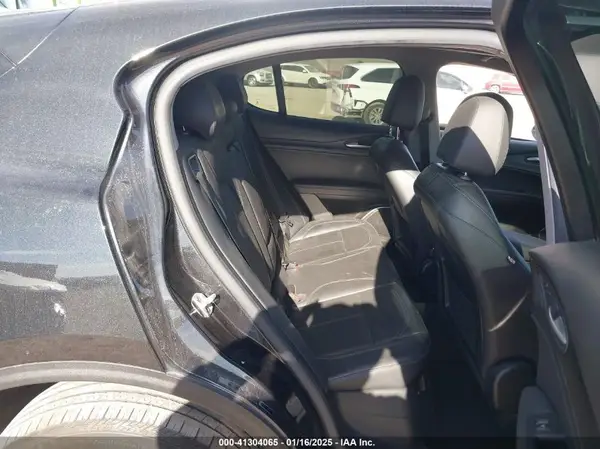 ZASFAKAN9J7B83542 2018 ALFA ROMEO STELVIO - Image 8