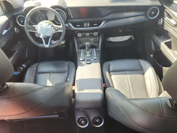 ZASFAKAN9J7B86344 2018 ALFA ROMEO STELVIO - Image 8