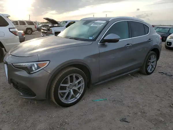 ZASFAKAN9J7B88059 2018 ALFA ROMEO STELVIO - Image 1