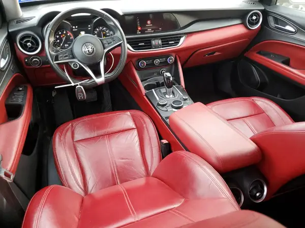 ZASFAKAN9J7B88059 2018 ALFA ROMEO STELVIO - Image 8