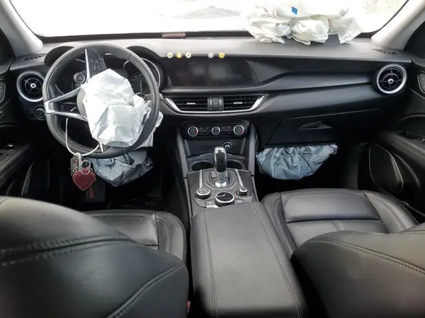 ZASFAKANXJ7B71528 2018 ALFA ROMEO STELVIO - Image 8