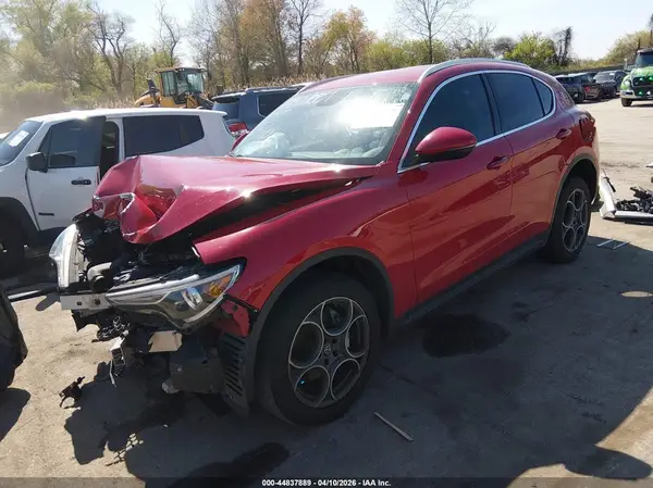 ZASFAKANXJ7B72789 2018 ALFA ROMEO STELVIO - Image 2