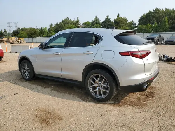 ZASFAKANXJ7C01630 2018 ALFA ROMEO STELVIO - Image 2
