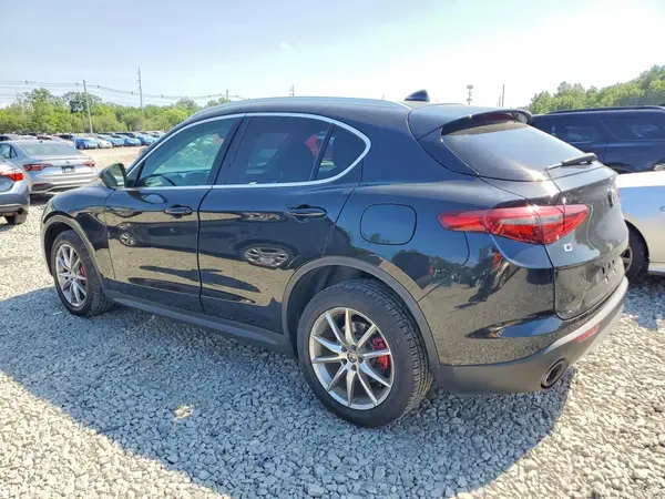 ZASFAKBN0J7B60472 2018 ALFA ROMEO STELVIO - Image 2